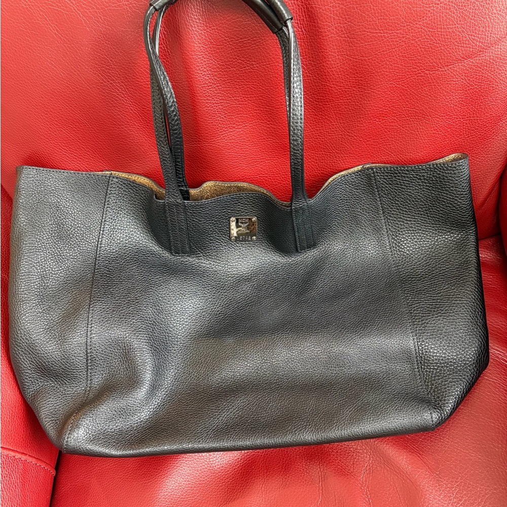 MCM Reversible Black Pebbled Leather Tote